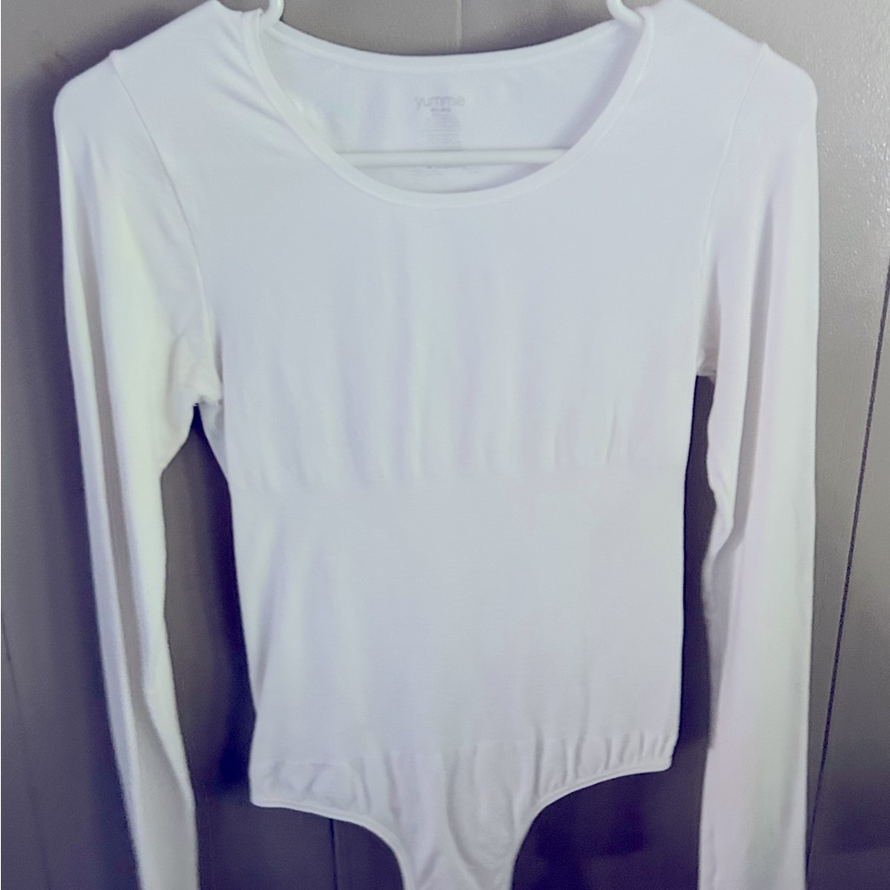 Good condition Yummie slimming long sleeve body suit 🖤